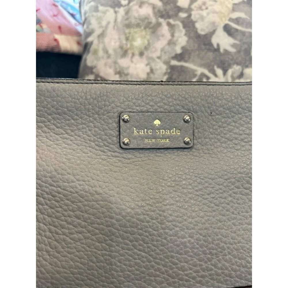 Kate Spade New York Leather Crossbody Bag With Polka Dot Lining - Picture 2 of 6